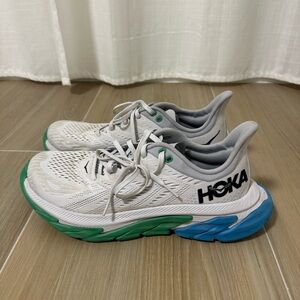 Men’s Hoka’s 9.5